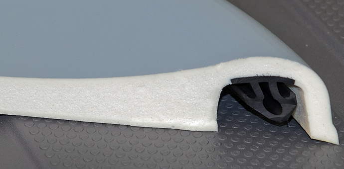 Integral Skin Foam with moulded-in component